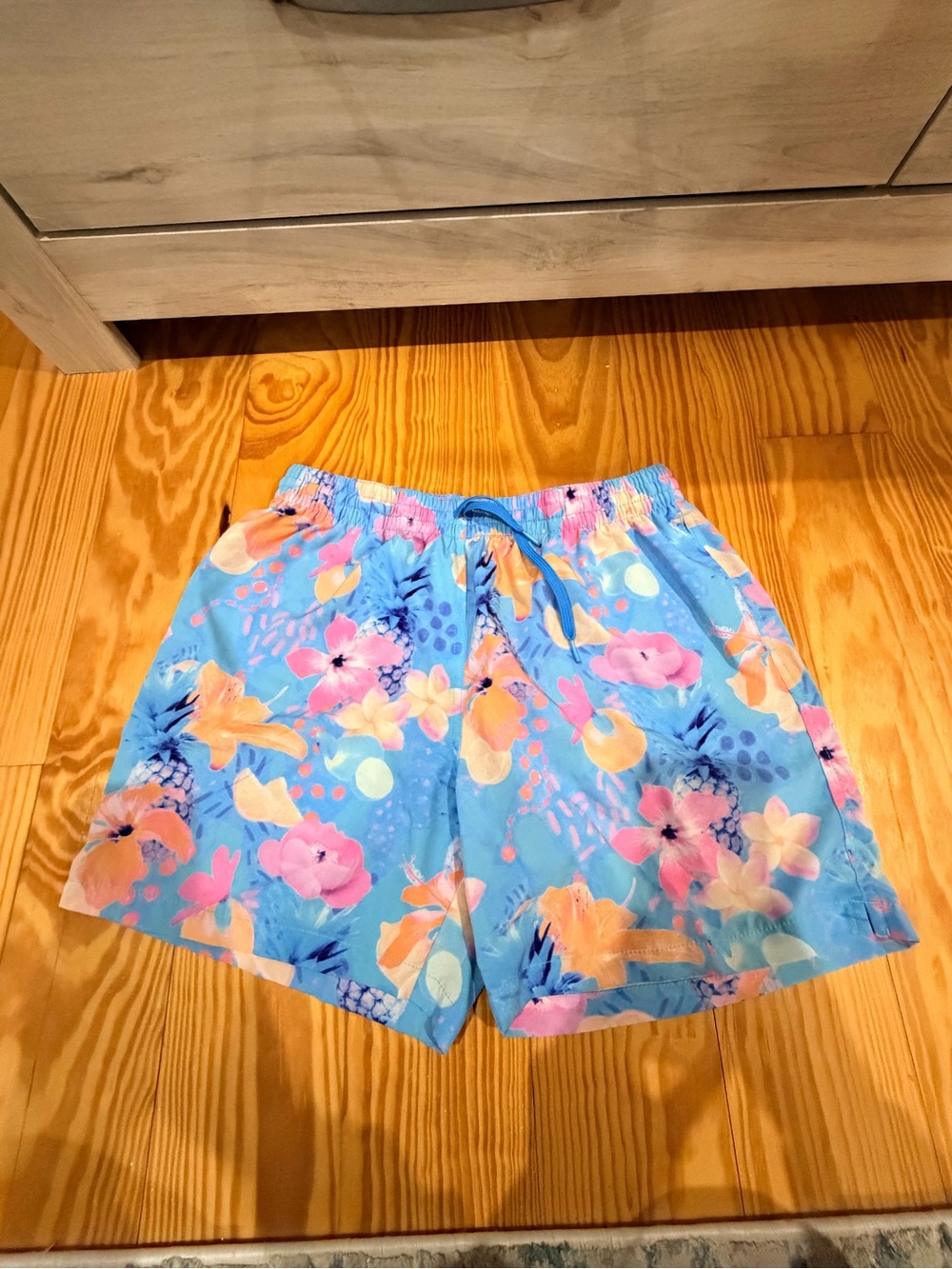 Men’s Chubbies - Large - 5.5”